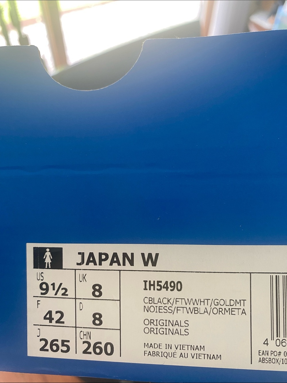 Adidas classic sneakers bought in Japan! - Picture 3 of 6